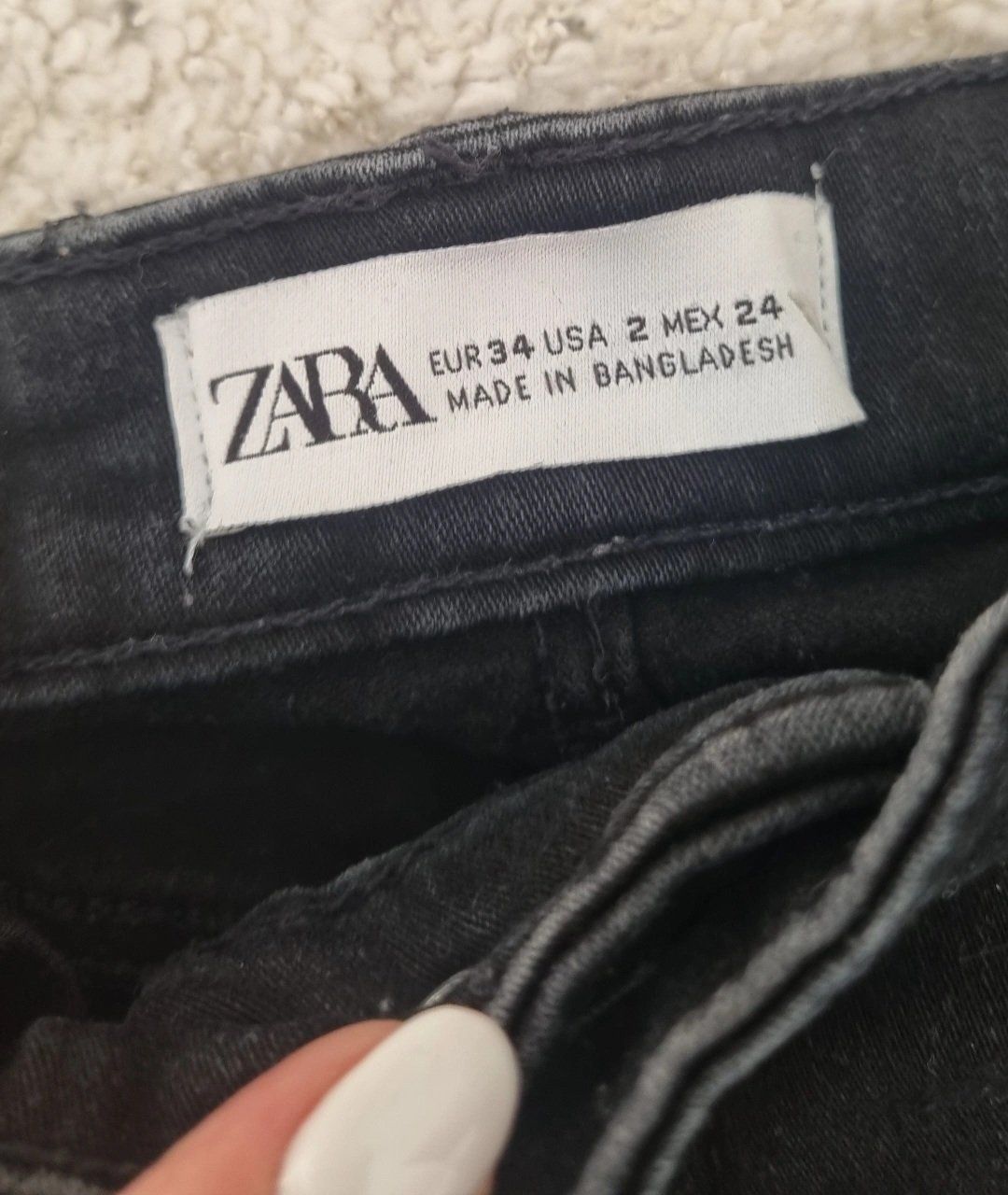 Zara Pantaloni: Jeans noir "zara" - taille 34 – Usato da Vevey venduto da Renka2011 1