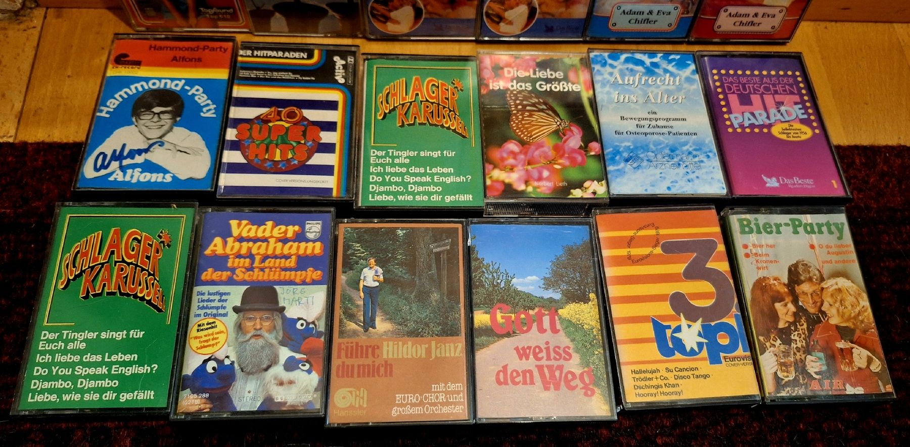 Musicassette: 30 Musik Kasettli + 2 Halter – Usato da Emmenbrücke venduto da abu_9mj8 4