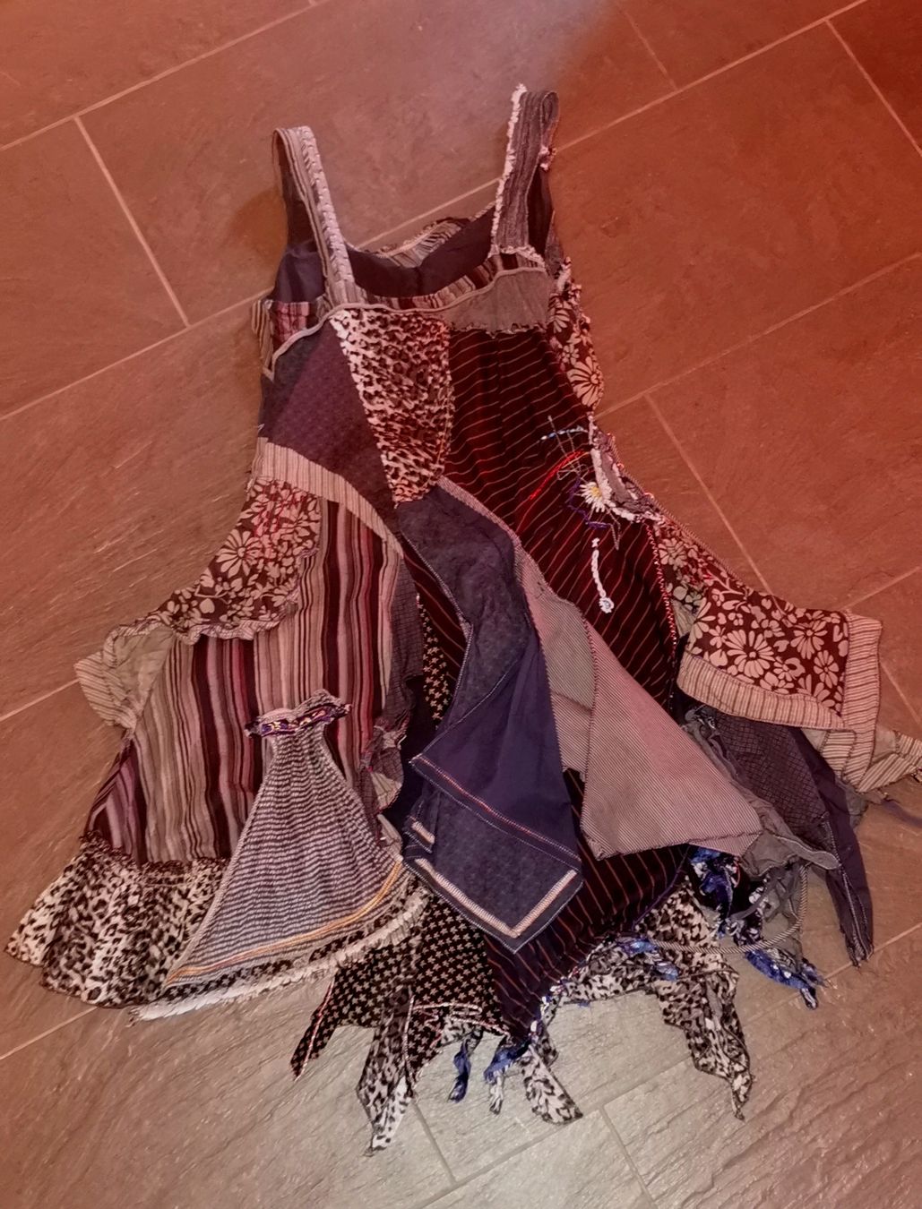 Vestiti: Ausgefallenes Patchwork-Kleid Gr. 38 – Nuovo (secondo la descrizione) da Naters venduto da felizb60 8