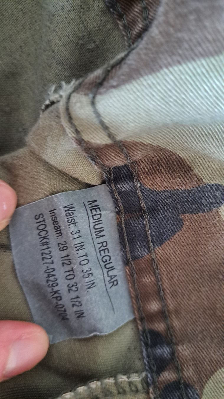 Pantaloni: Cargo Hose im Camouflage Look, Grösse M, – Usato da Seengen venduto da ja6_65wp 6
