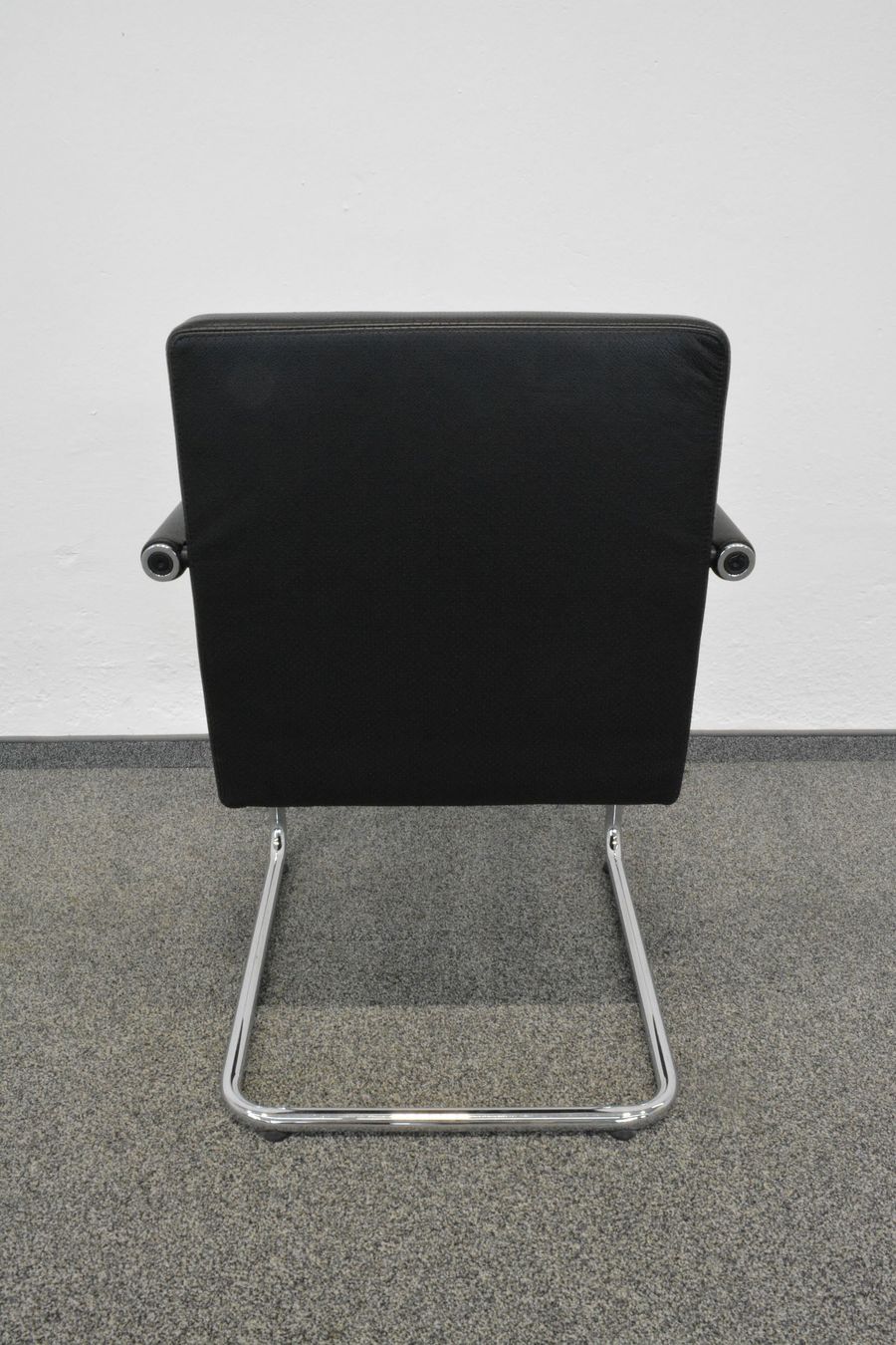 Vitra Sedie: Vitra Visasoft Freischwinger Premium Leder Schwarz – Usato da Schönenwerd venduto da mcofficeshop 4
