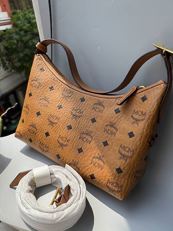 Mcm Borse da donna: MCM Aren Hobo Tasche - Neu – Nuovo e nell'imballaggio originale da Oftringen venduto da btt_ddb9 3