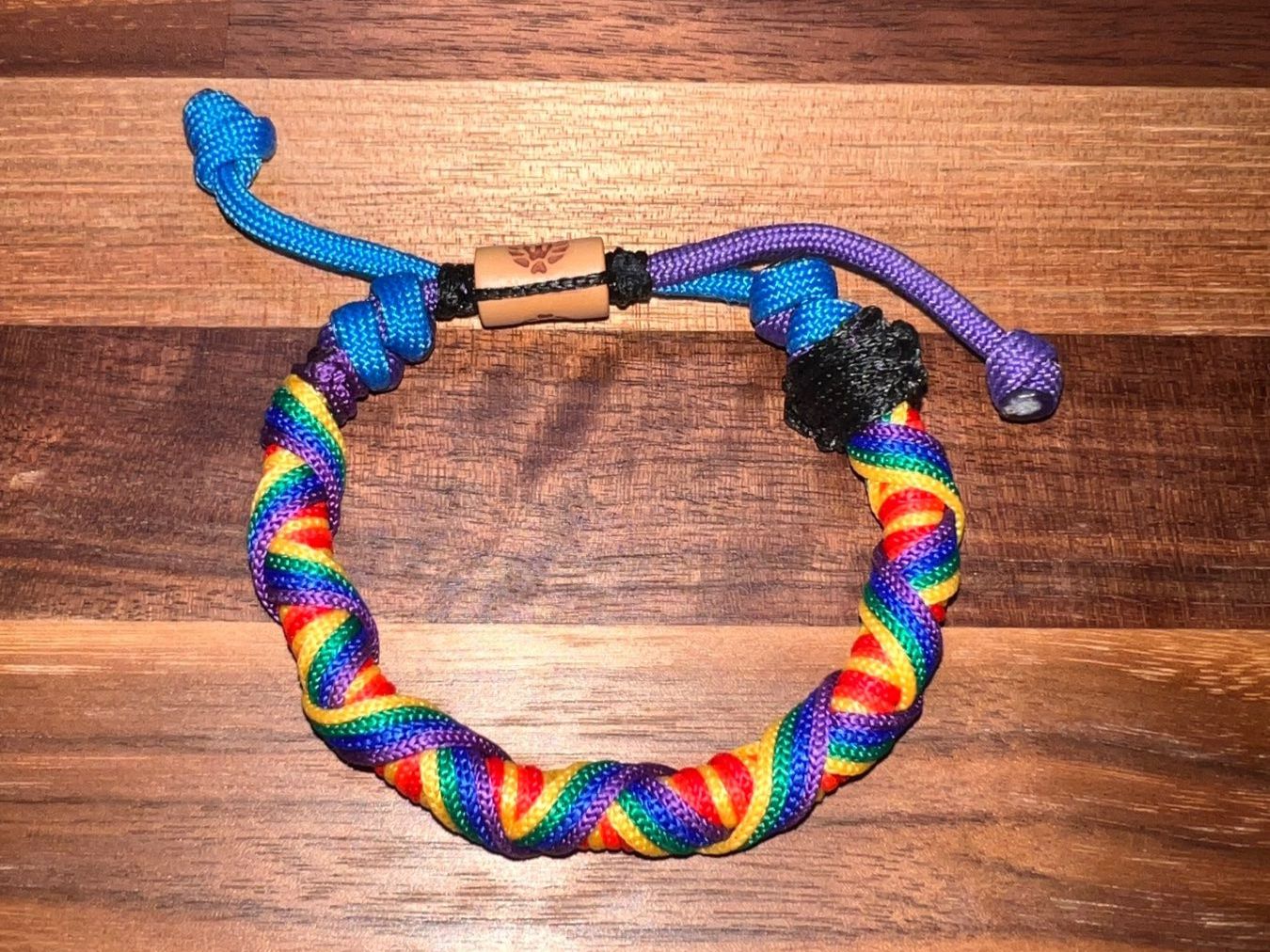 Bracciali & Braccialetti: Regenbogen Armband (Handgemacht) – Nuovo e nell'imballaggio originale da Zürich venduto da LRNT 1