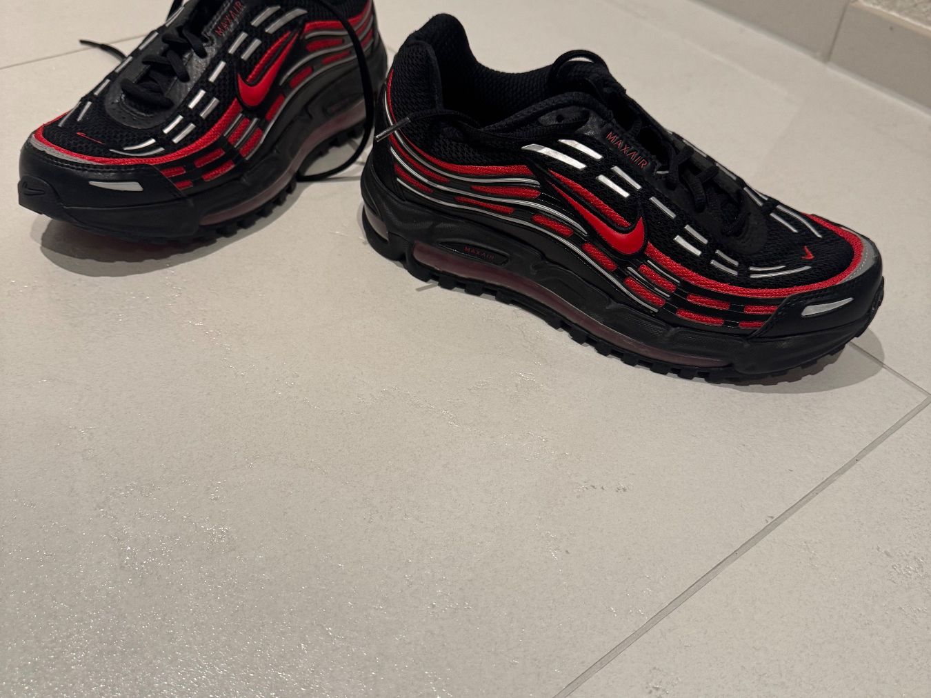 Nike Chaussures hommes: Nike Maxair Grösse 42 – D'occasion à Dietikon par flu_5vzg 1