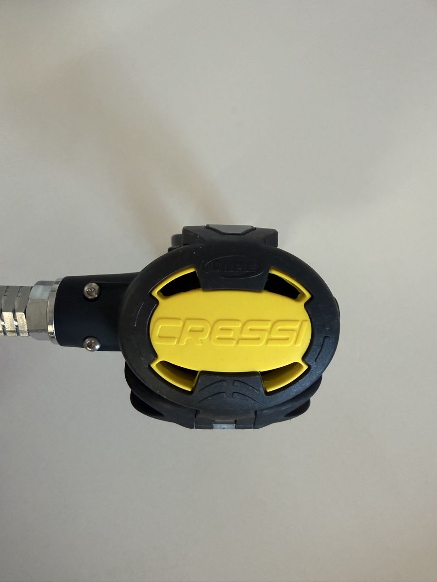 Cressi Respiratori & Giubbotti: Cressi-Sub Atemregler-Set MC7 / Ellipse – Usato da Zürich venduto da Athalia_rosae 4