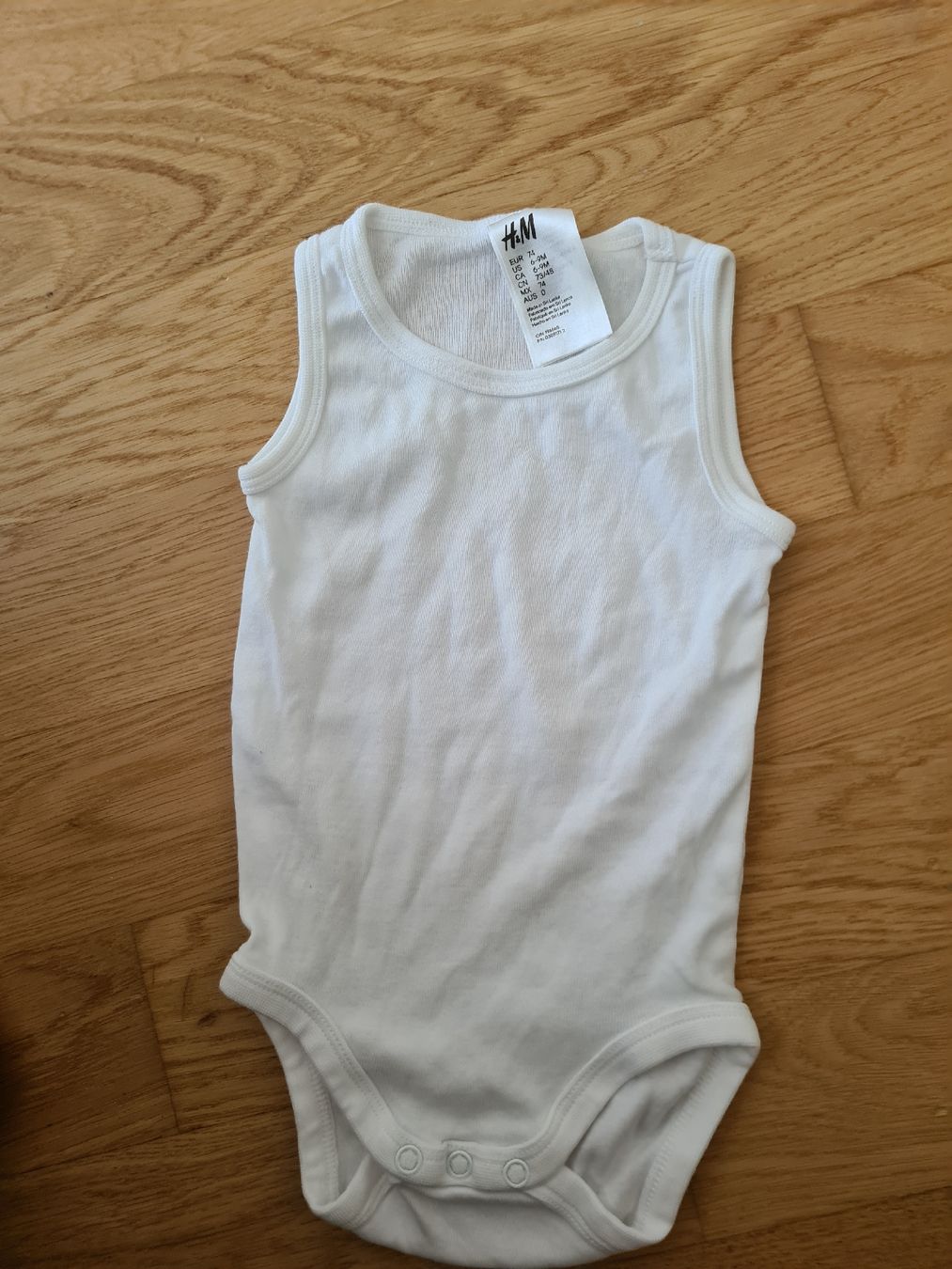 H&M Unterwäsche: Body weiss Grösse 74 H&M neu – Gebraucht aus Horw von Mirii91