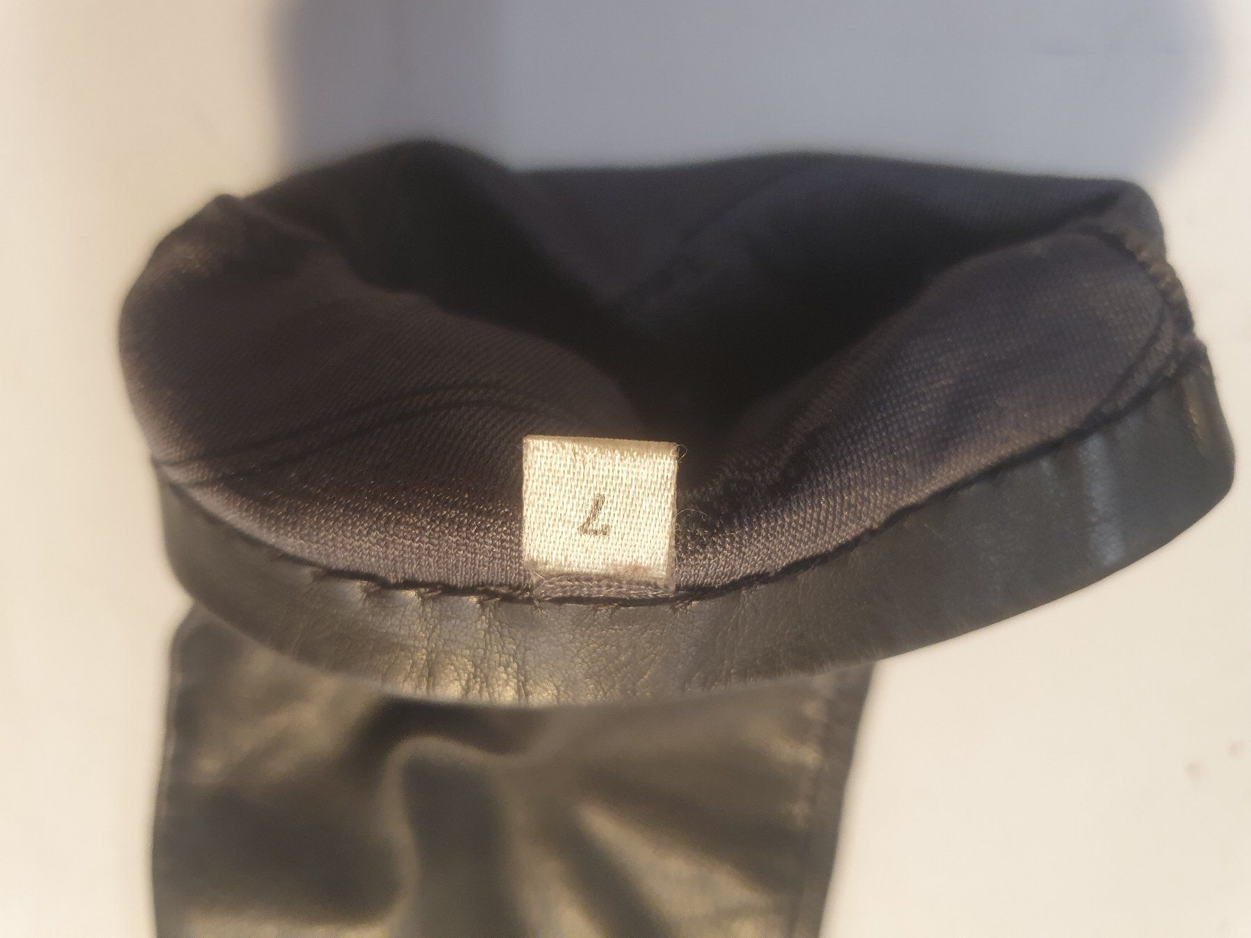 Guanti & manicotti: Damenhandschuhe Leder grau grösse 7 – Usato da Zürich venduto da loosebone 7
