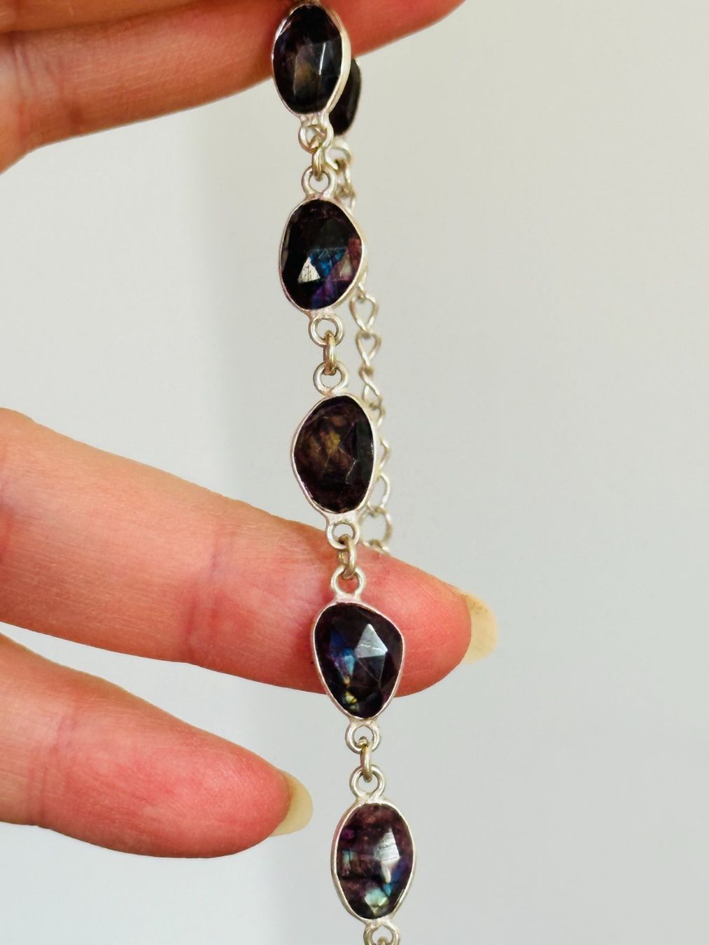 Bracciali & Braccialetti: Handmade Bracelet  Red Flash Labradorite – Nuovo e nell'imballaggio originale da Genève venduto da AGBERG 9