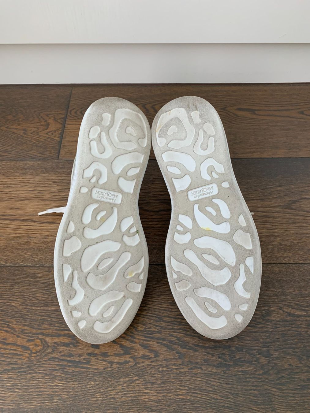 Alexander Mcqueen Scarpe da donna: Alexander McQueen Oversized Sneakers Gr. 39 – Usato da Zug venduto da Cobra.73 8