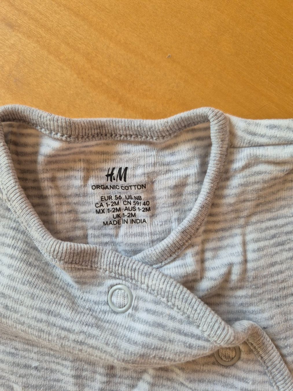 H&M Lotti & Set di vestiti: H&M Baby Set, Grösse 56, gestreift – Usato da Reinach AG venduto da scud-werfer17 2