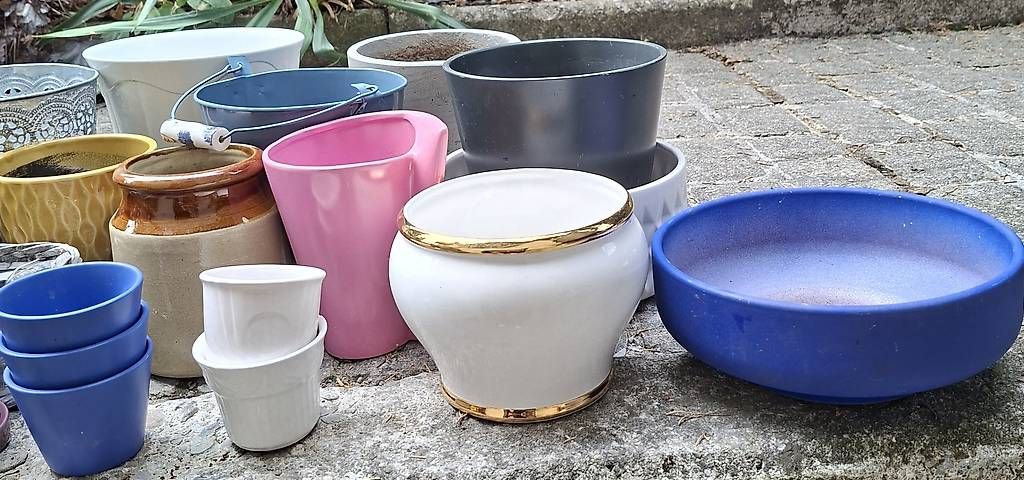 Pots de fleurs: Blumentöpfe – D'occasion à Reinach AG par Dahlie12 1
