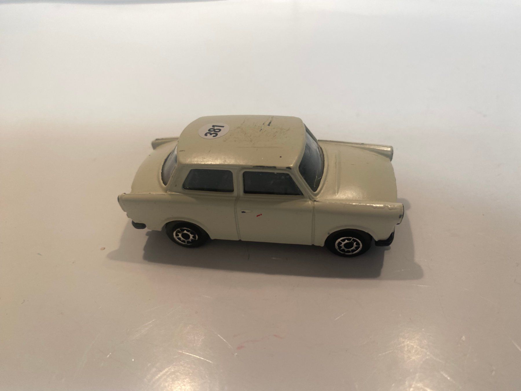 Siku Modellini d'auto: Trabant Maisto 381 – Usato da Kerzers venduto da tisyayasuBE 2
