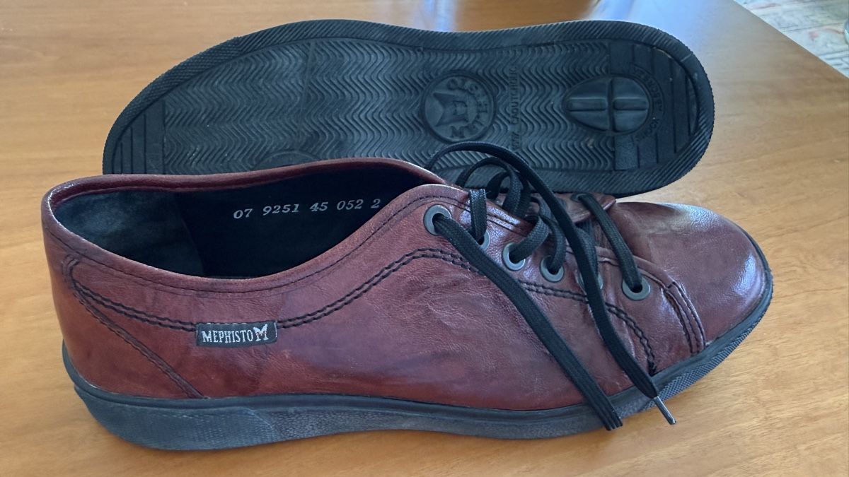 Scarpe da donna: Schuhe Mephisto Grosse 38 (5) – Usato da Zürich venduto da Glila 5