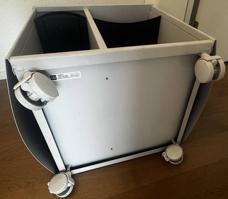 Banconi: Druckertischli grau mit Rollen – Usato da Oberentfelden venduto da angelheart71 2