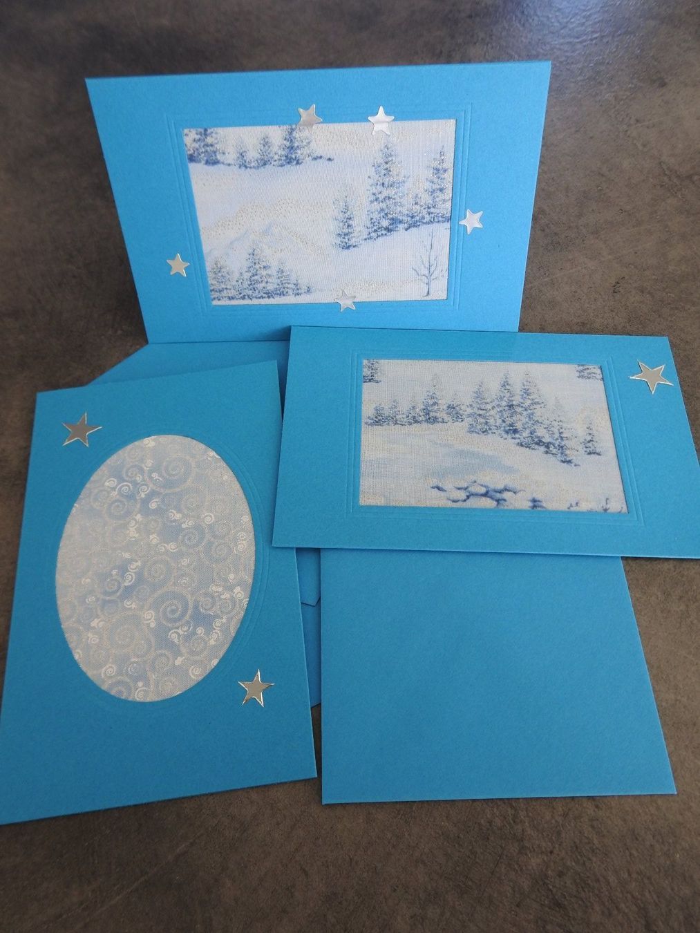 Cartoline: Set: 3 Weihnachtskarten mit Stoff (Doppelkarten/Kuverts) – Nuovo e nell'imballaggio originale da Zürich venduto da Piki7