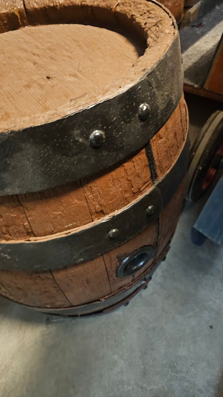 Sonstiges: Weinfass Whisky Fass – Gebraucht aus Dorf von Miner-supply 1
