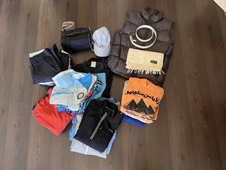 28 Vintage, Designer, Streetwear Pieces - Dior, Burberry usw