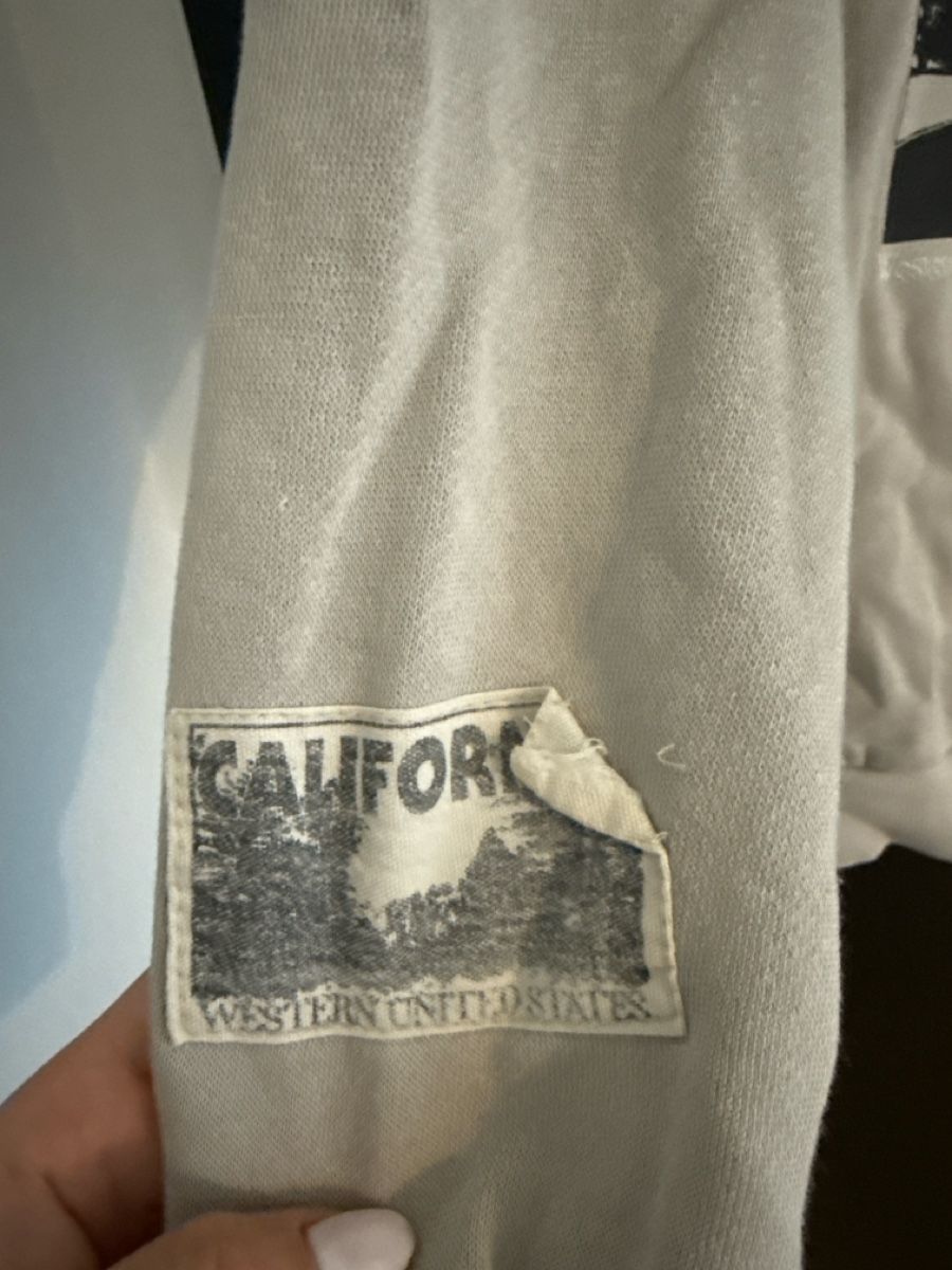 Pull&Bear Pullover & Sweatshirts: Hoodie mit Backprint – Gebraucht aus St. Niklausen LU von car_2562 1