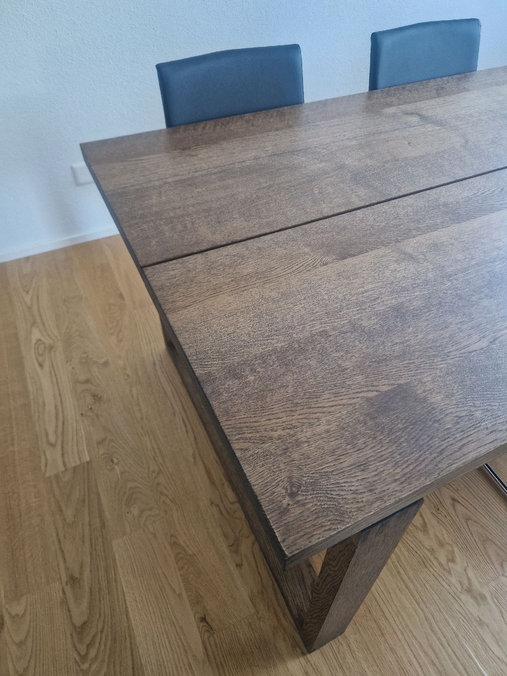 Tische: Esstisch dunkelbraun IKEA MÖRBYLANGA – Gebraucht aus St. Gallen von janibus 2