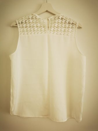 Zara Top in Weiss mit Spitze, Gr. M /38
