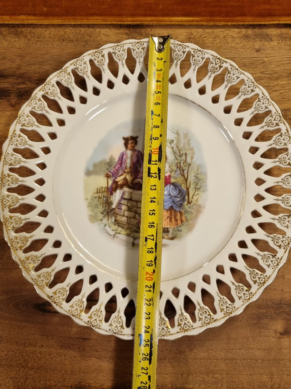 Piatti: Durchbruch-Teller, Rokoko-Szene, Ø 25 cm – Usato da Scharnachtal venduto da devin03 6