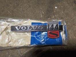 Volvo 144S NOS Emblem Kotflügel