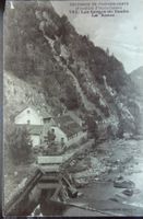 Les anciennes usine de la rasse au bord du doubs