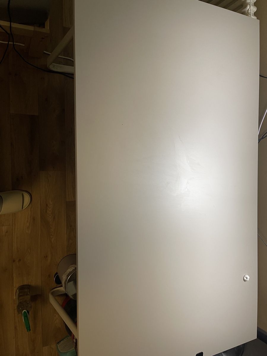 Ikea Scrivanie: IKEA HUVUDSPELARE Desk – Usato da Zürich venduto da Jiajun_Peng 1