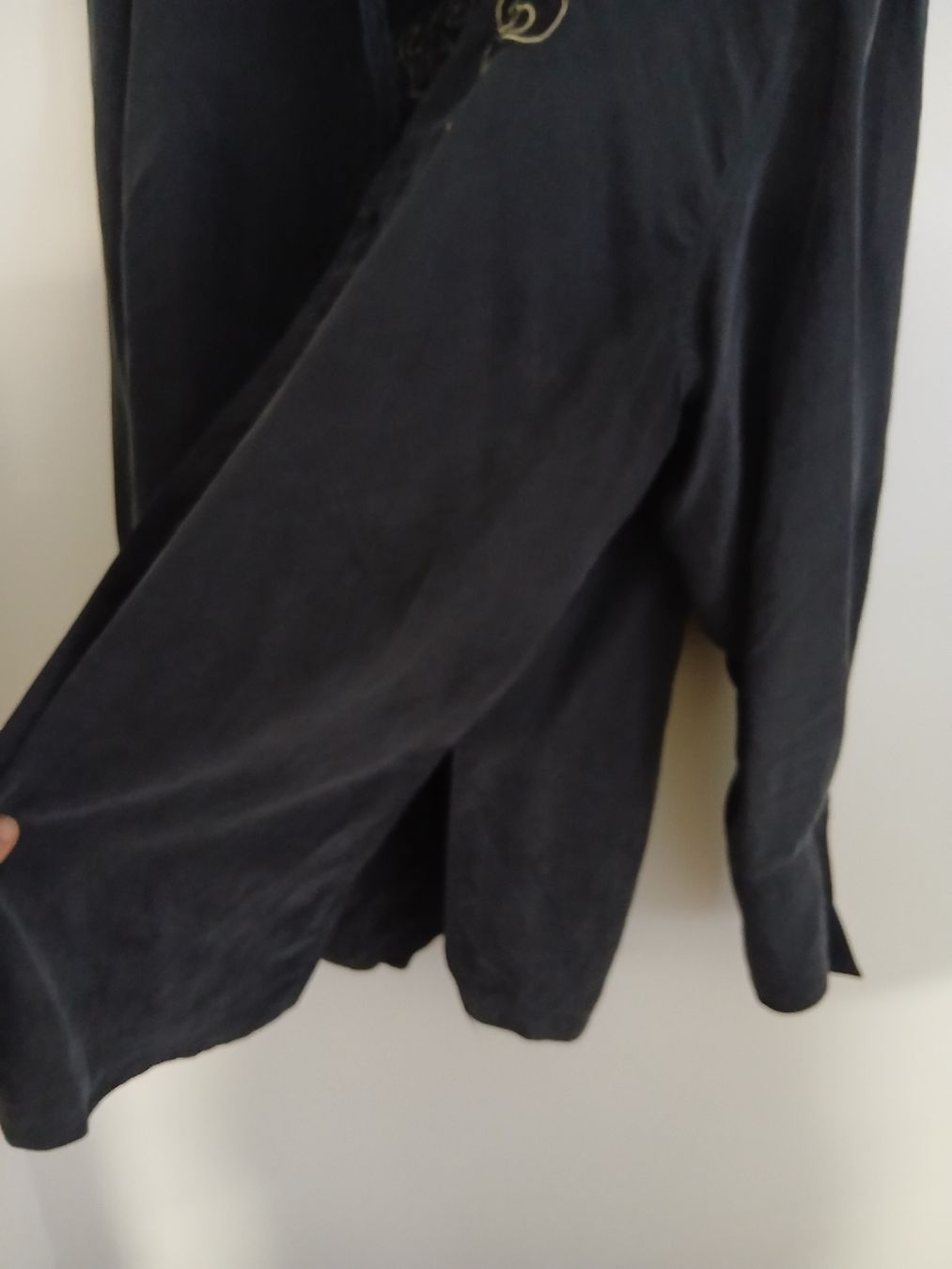 Camicette: Emdee Vintage Silk Blouse Grey Dark Size 46 – Nuovo (secondo la descrizione) da Wil SG venduto da tre_g2l7 6