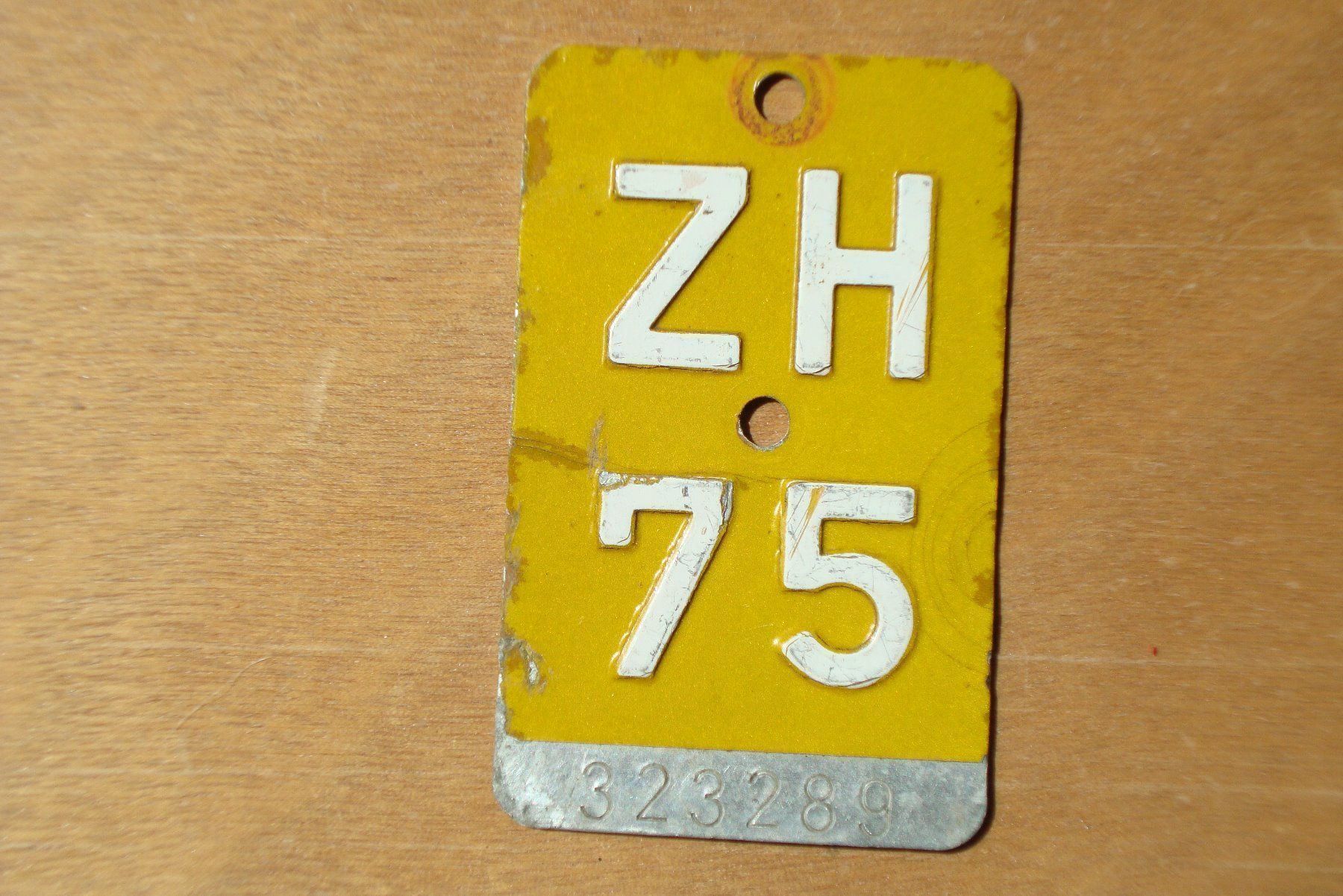 Schilder: Mofanummer Nummernschild gelb ZH 75 – Gebraucht aus Bern von carola31