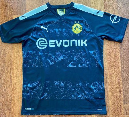 Borussia Dortmund away Shirt mit Print Akanji - 2019/20