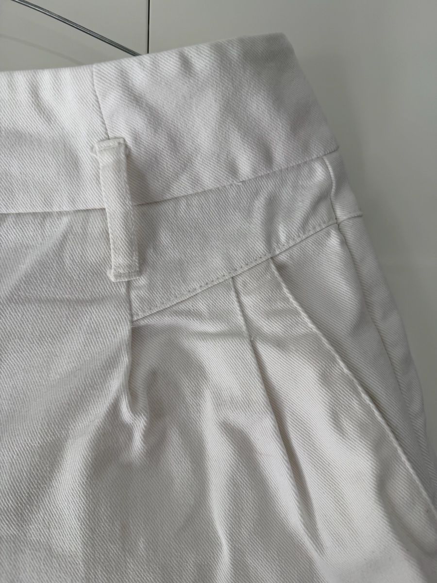 Pantaloni: White Bermuda shorts Reiss – Usato da Uster venduto da Monika_OB 4