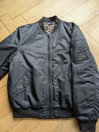 Bomberjacke von THE KOOPLES | Schwarz mit Leopardenmuster
