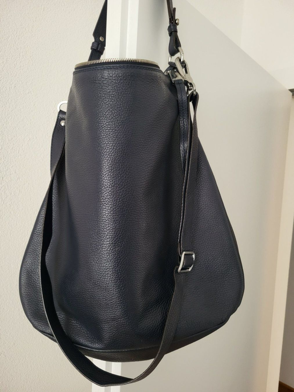 Taschen für Damen: Ledertasche dunkelblau von Pasito – Gebraucht aus Grüsch von Marianna05