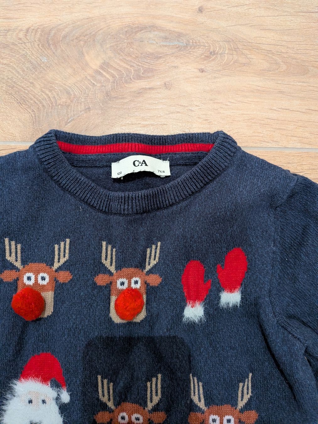 C&A Pulls et sweat-shirts: Weihnachtspullover C&A Grösse 116 – D'occasion à Eschenbach SG par SanFranciscoCalifornia 1
