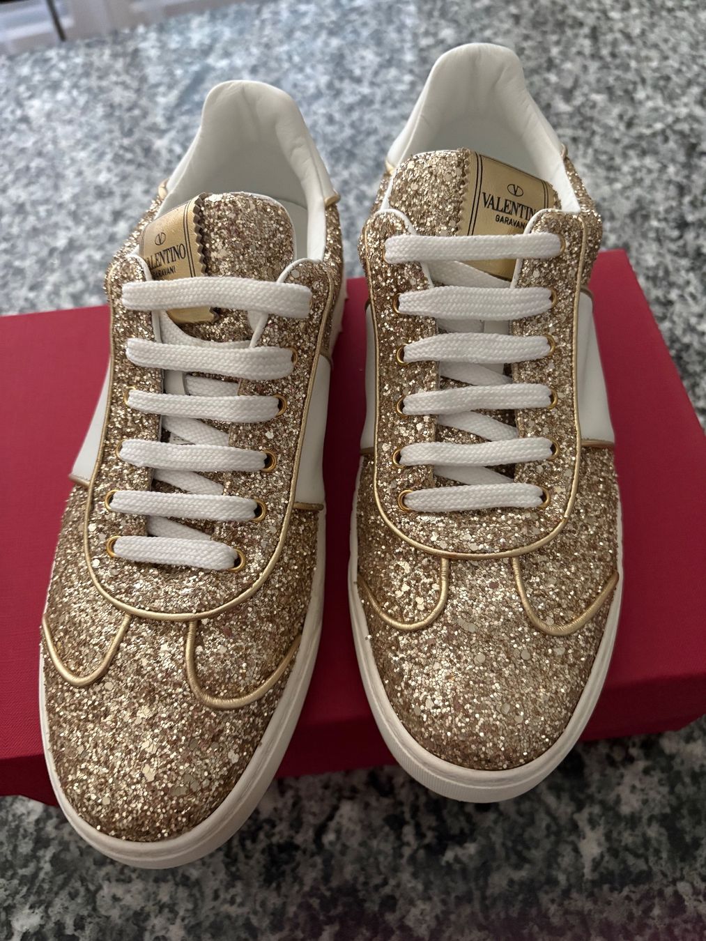 Valentino Scarpe da donna: Sneaker von Valentino Rockstud – Usato da Bäch SZ venduto da Dackel007