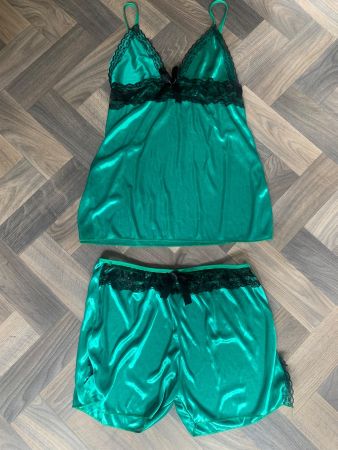 Sommer Pyjama Set, smaragdgrün, mit Spitze, Gr. S oder M