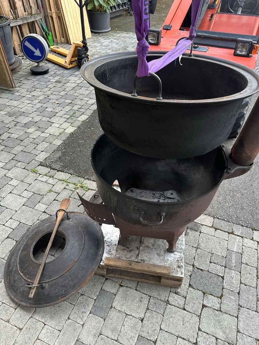 Altri mobili d'antiquariato: Feldküche, Gulaschkanone – Usato da Barzheim venduto da Hoger 7
