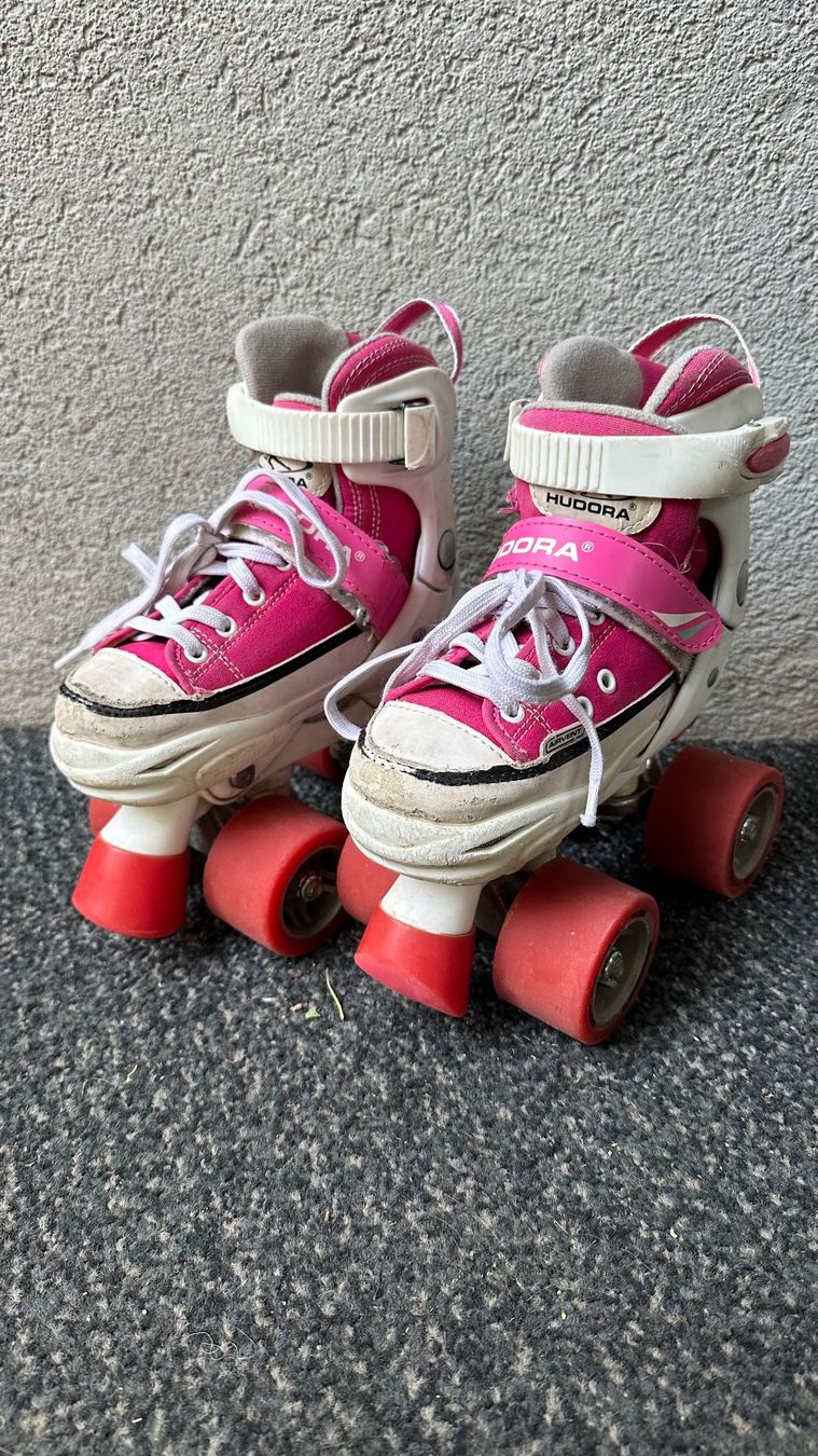 Inline-Skating & Rollschuhe: Verstellbare Rollschuhe 28-31 – Gebraucht aus Schönenbuch von marisli80