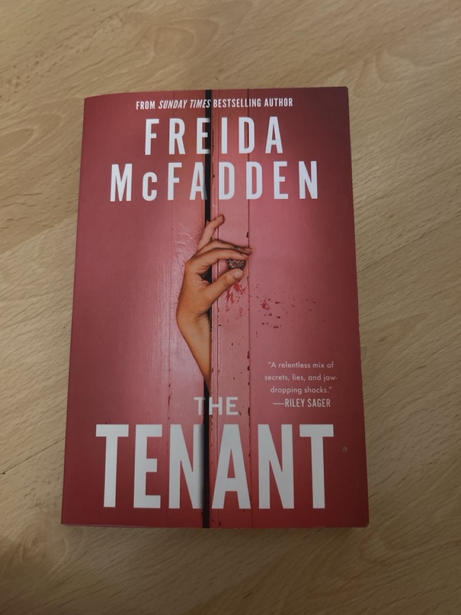 Libri: The Tenant – Usato da Cugy FR venduto da clemence1101