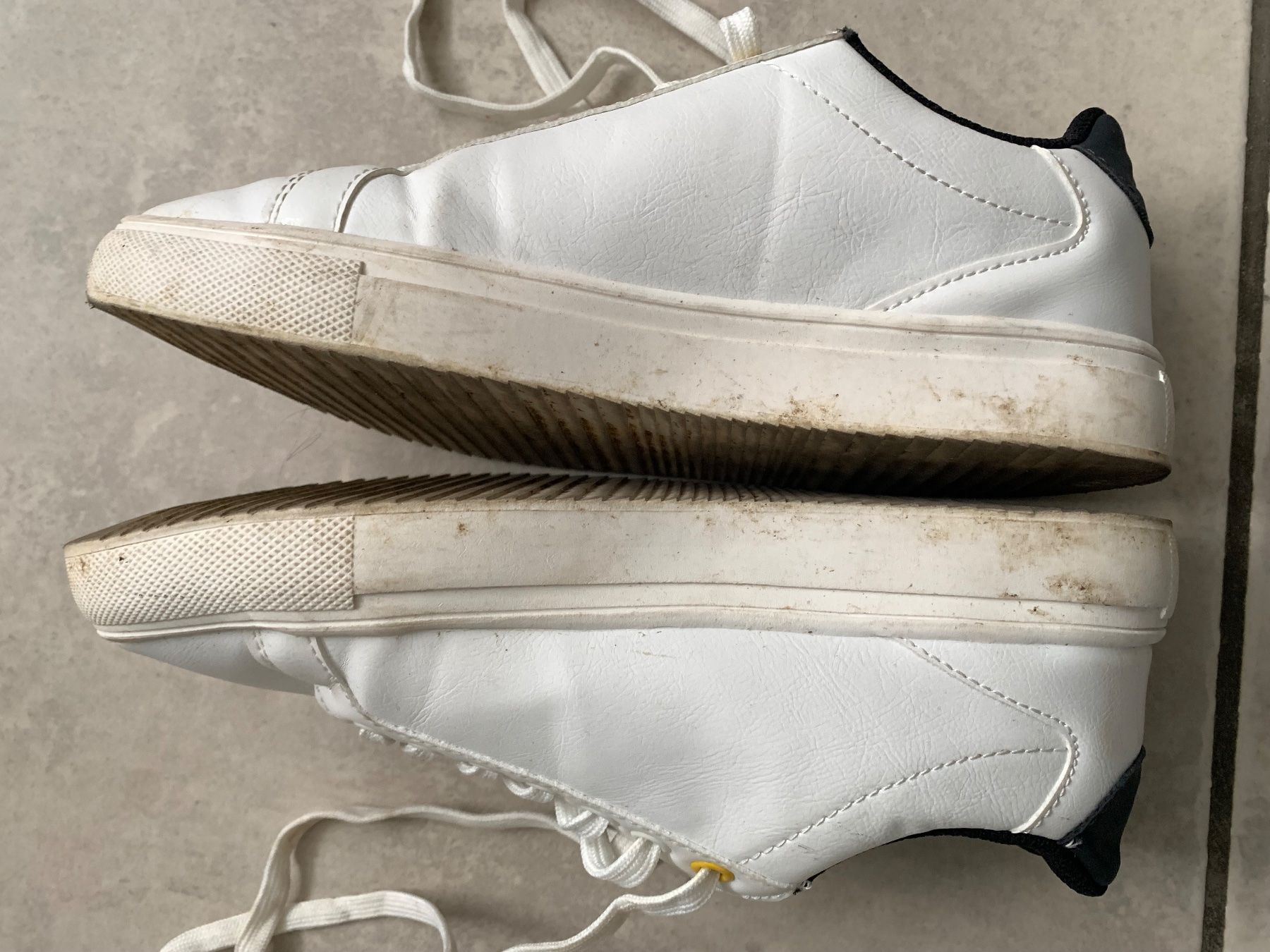 Schuhe für Mädchen: Snoopy Sneakers Gr. 36.5 – Gebraucht aus Ettingen von evs_6w9m 4