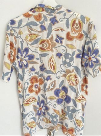 Vintage kurzärmliges Hemd mit Blumenmuster