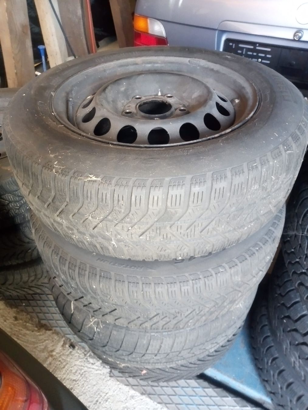 Tutti pezzi di ricambio auto: BMW e36 teile – Usato da Emmen venduto da kunz_8 2