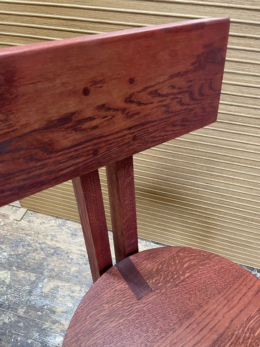 Stühle: Massivholzstühle aus Eiche – Neu (gemäss Beschreibung) aus Luzern von Brocante-Vonmatt