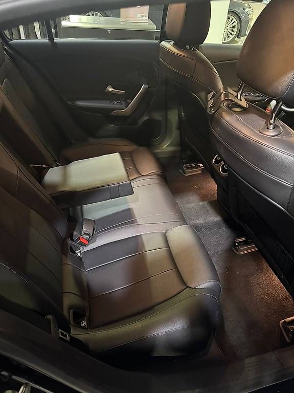 Mercedes-Benz Autos: Mercedes Benz A180 – Gebraucht aus Niederglatt ZH von cey_m9pz 3