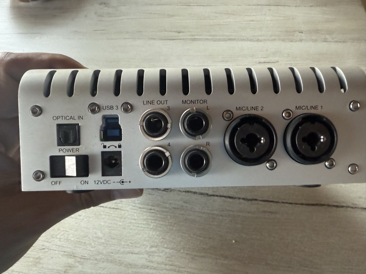 Universal Audio Attrezzatura per studi di registrazione: Universal Audio Apollo Twin Duo USB (only Windows) – Usato da Zürich venduto da CottleGuitar 2