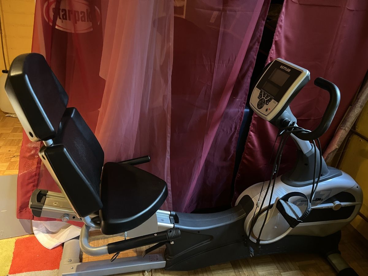 Kettler Vélos d'appartement: Kettler ergometer sitzvelo gebraucht  – D'occasion à Basel par FLviaVogtLaur