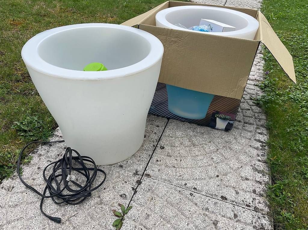 Coop Vasi per fiori: Pflanzgefäss mit Licht – Nuovo (secondo la descrizione) da Aarau Rohr venduto da Konik26 1