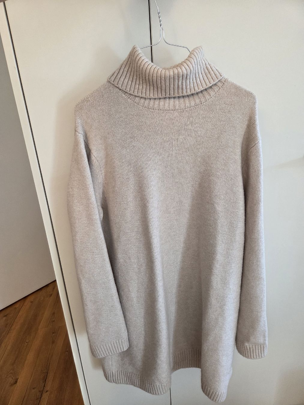 Kleider: Kleide in beige, Grösse M – Neu (gemäss Beschreibung) aus Luzern von Sherry56