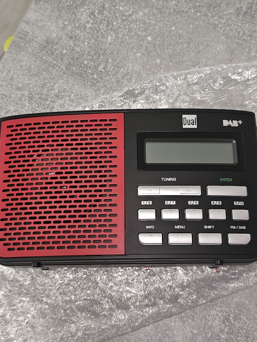 Dual Radios: Dual DAB+ Digitalradio FM portabel - Roter – Neu und originalverpackt aus Herzogenbuchsee von tgi_rln7 3